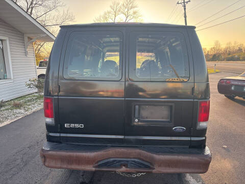 2001 Ford E-Series E-250