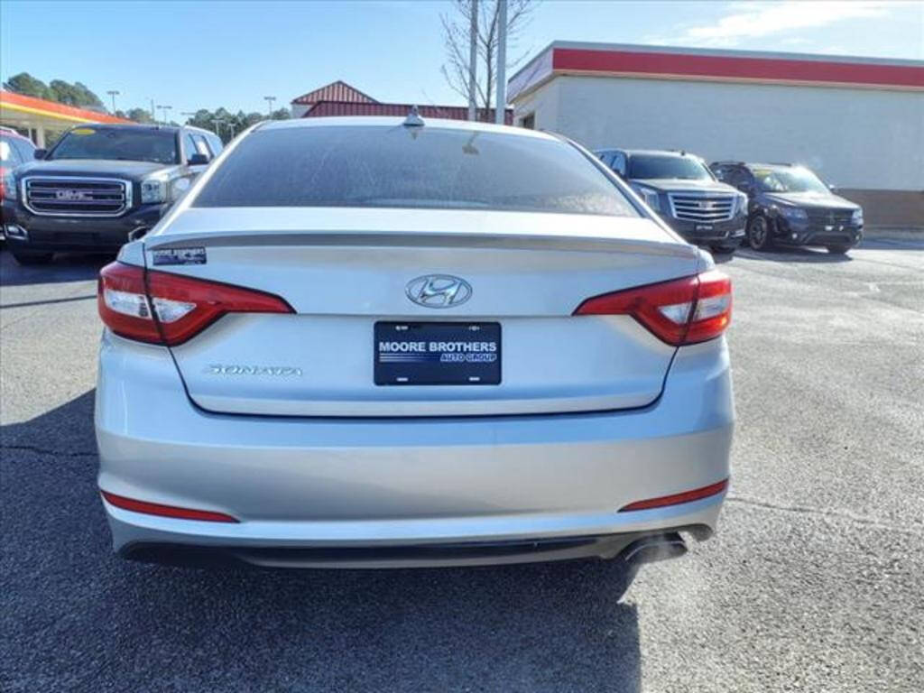 2015 Hyundai SONATA for sale at MOORE BROTHERS in Oxford, MS