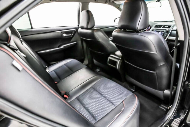 2015 Toyota Camry SE