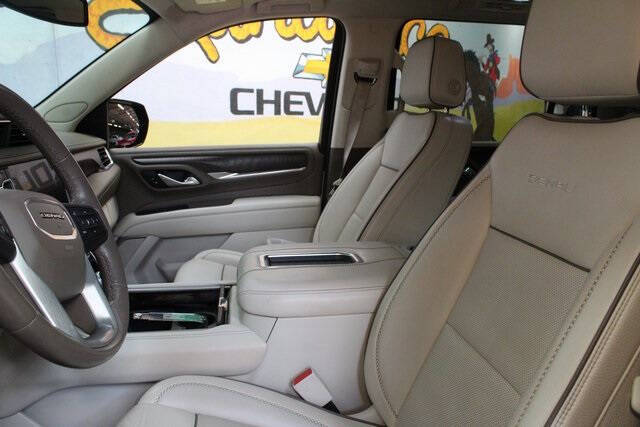 2022 GMC Yukon XL Denali