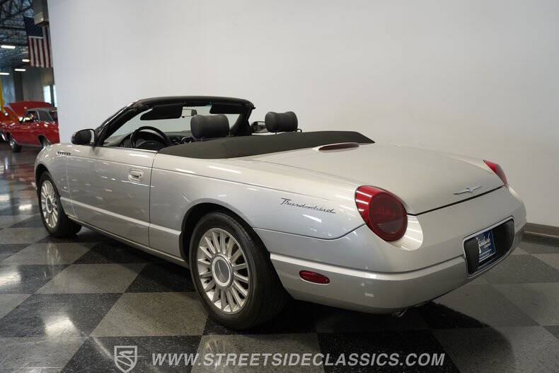 2004 Ford Thunderbird Deluxe