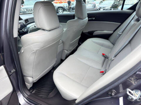 2018 Acura ILX w/Premium