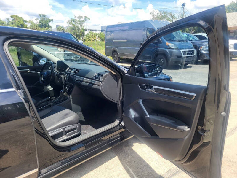 2016 Volkswagen Passat 1.8T SE