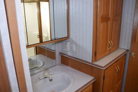 1998 Mountain Air MotorHome