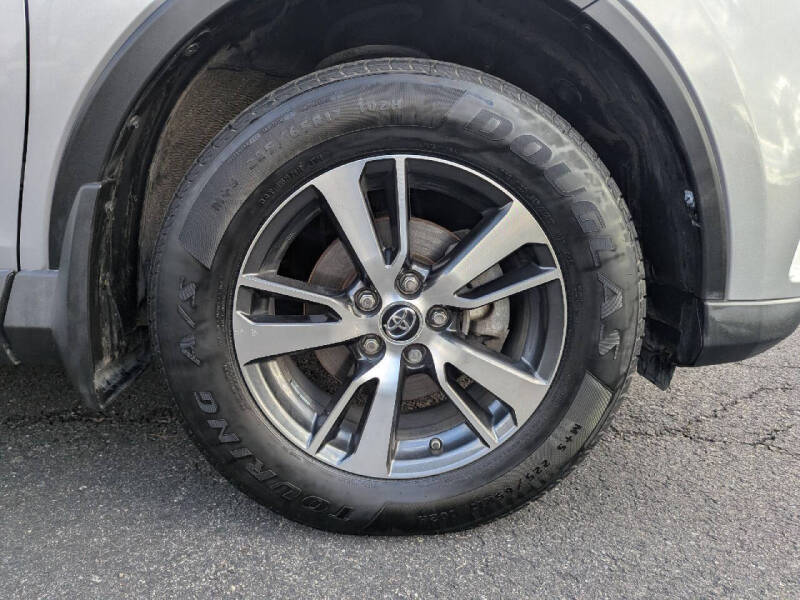 2017 Toyota RAV4 XLE