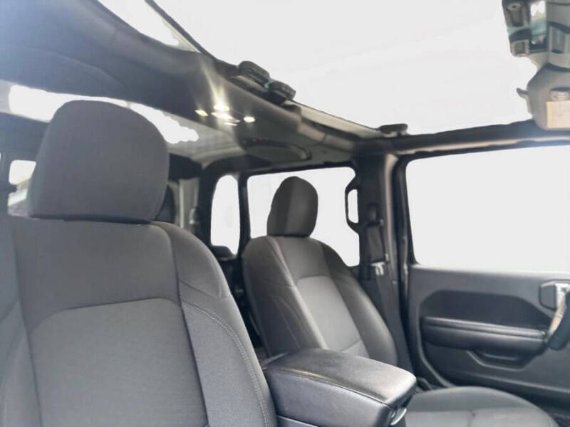 2021 Jeep Gladiator Willys