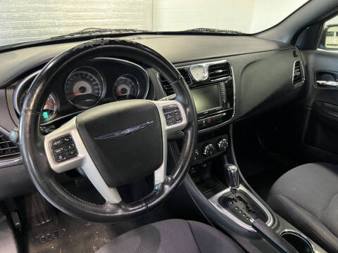 2012 Chrysler 200 Touring