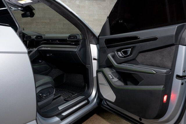 2022 Lamborghini Urus