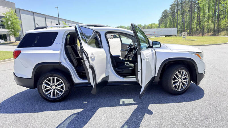 2017 GMC Acadia SLE-2