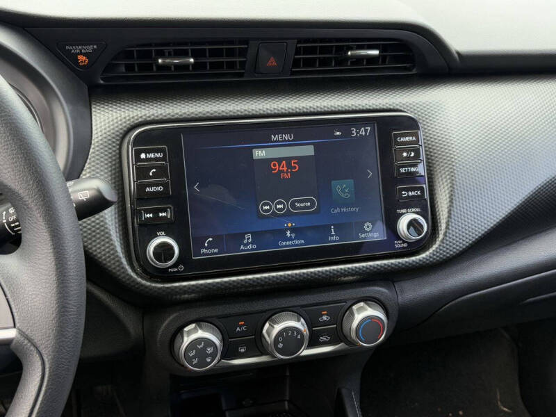 2024 Nissan Kicks SV