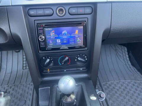 2006 Ford Mustang GT Deluxe