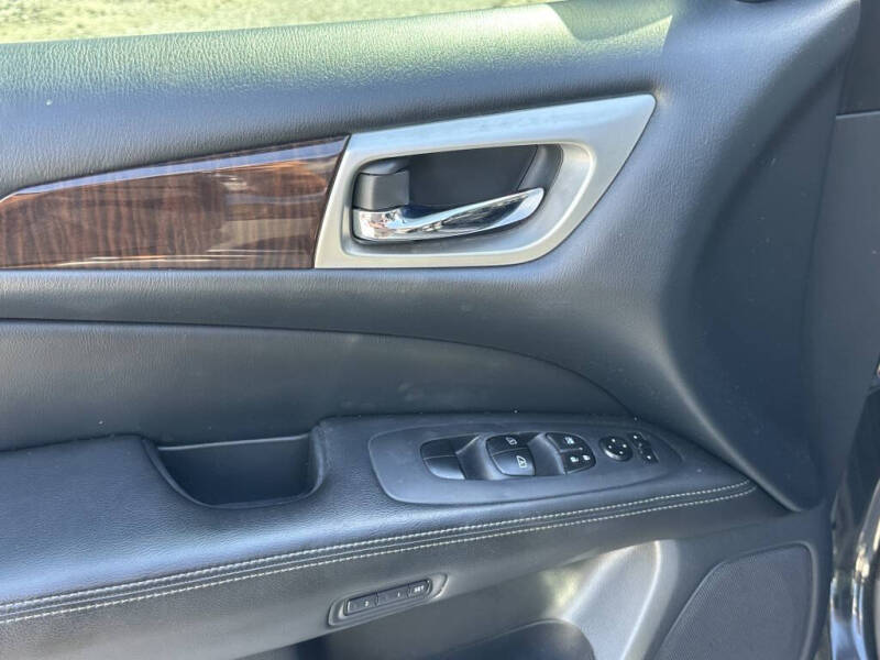 2015 Nissan Pathfinder