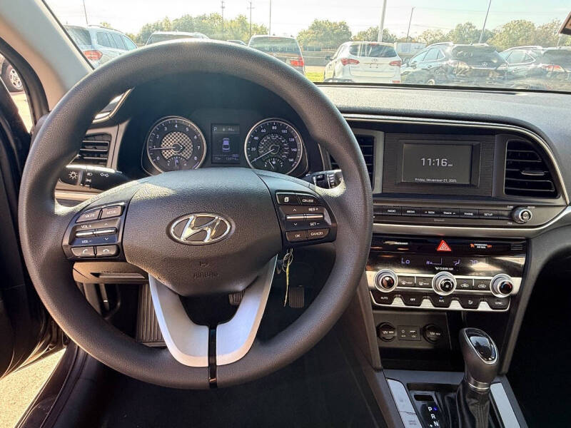 2020 Hyundai Elantra SE