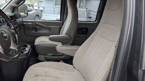 2017 Chevrolet Express LT 3500