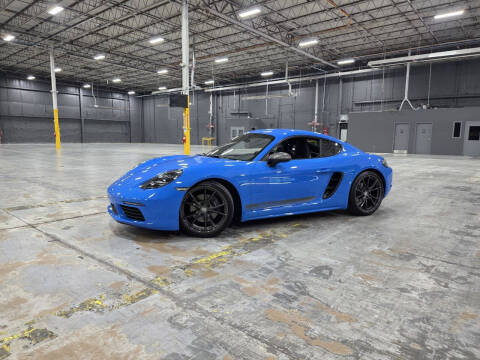 2023 Porsche 718 Cayman T