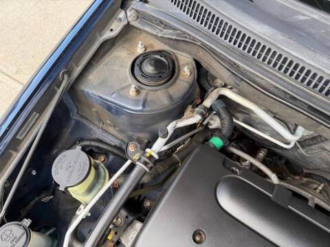 2005 Toyota Corolla LE
