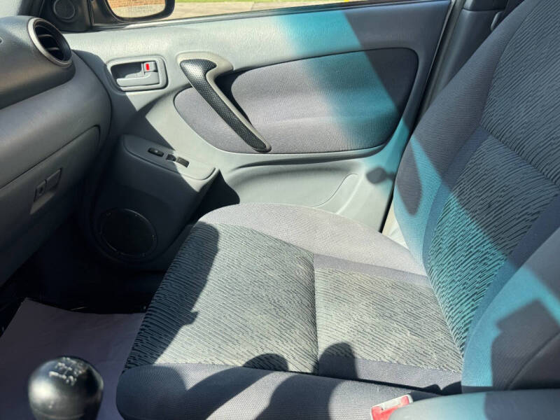 2001 Toyota RAV4