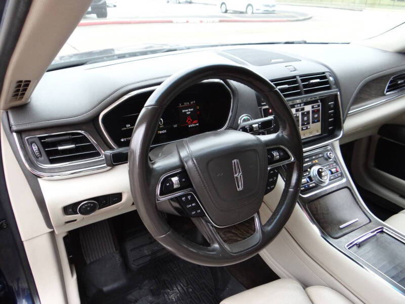 2017 Lincoln Continental Reserve