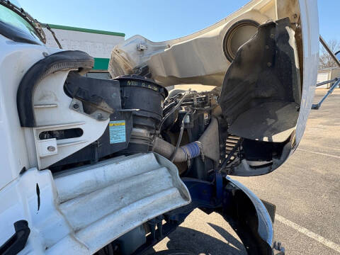 2017 Freightliner M2 112