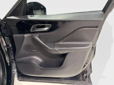 2020 Jaguar F-PACE 30t Prestige