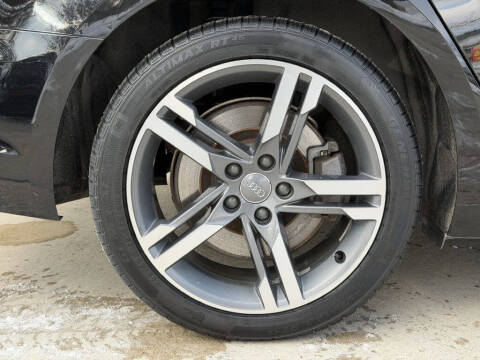 2017 Audi A4 2.0T quattro Premium Plus