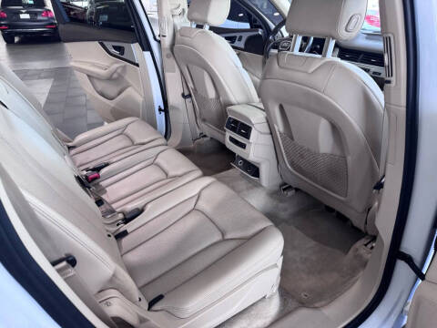 2017 Audi Q7 2.0T quattro Premium Plus