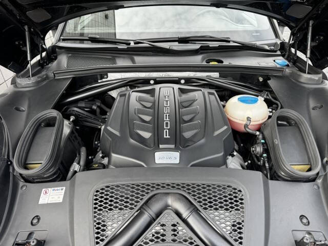 2016 Porsche Macan S