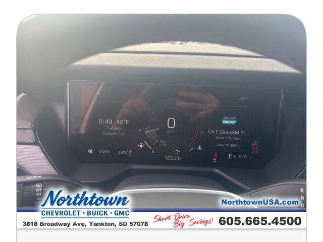 2025 GMC Acadia Elevation