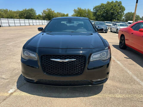 2016 Chrysler 300 for sale at JJ Auto Sales LLC in Haltom City TX