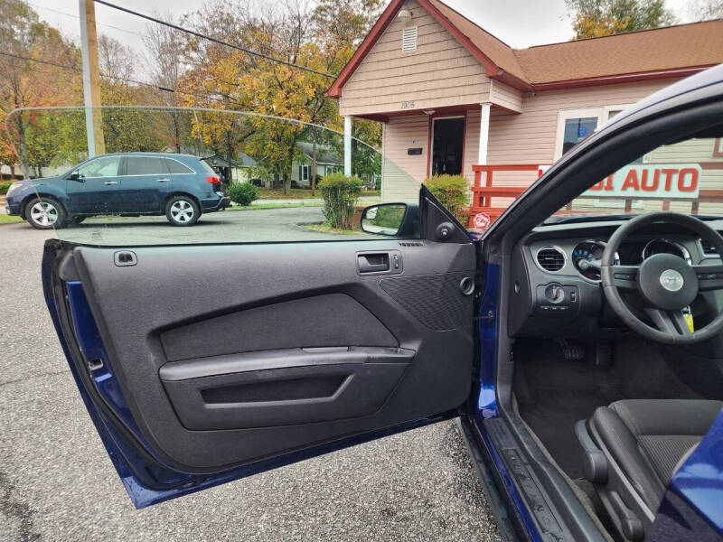 2012 Ford Mustang V6