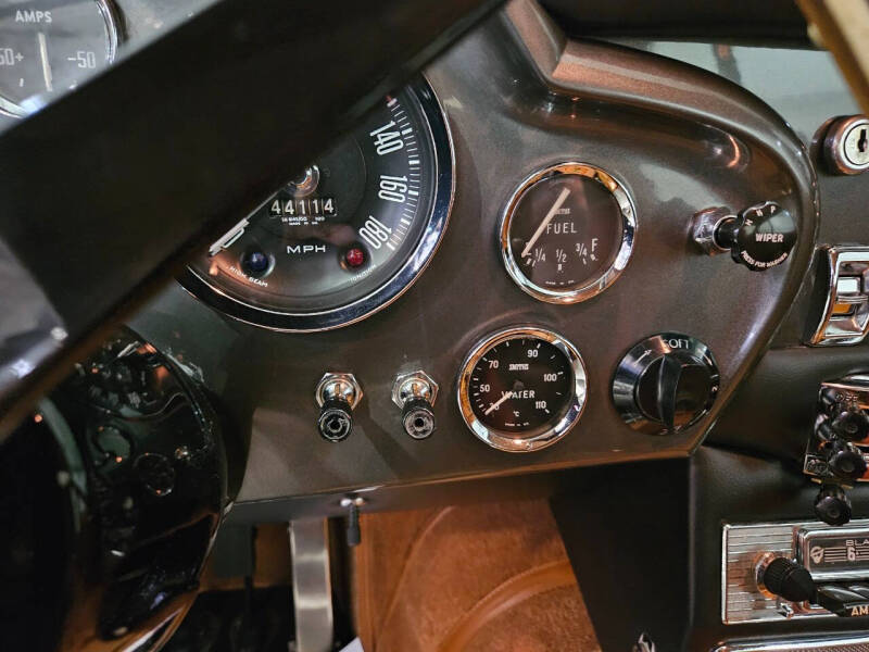 1966 Aston Martin DB6