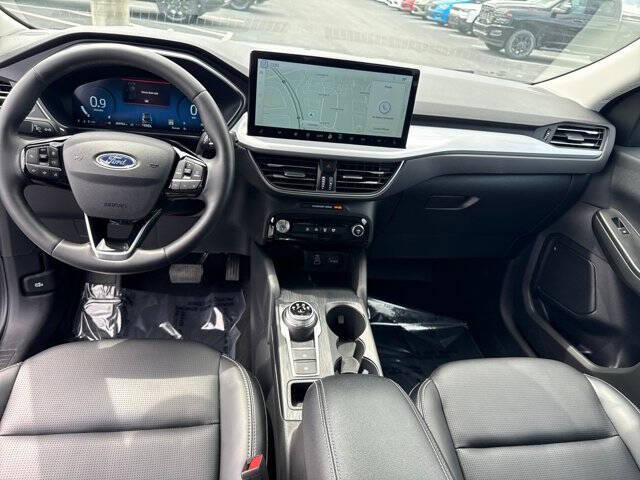 2025 Ford Escape Platinum