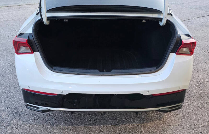 2022 Kia K5 EX