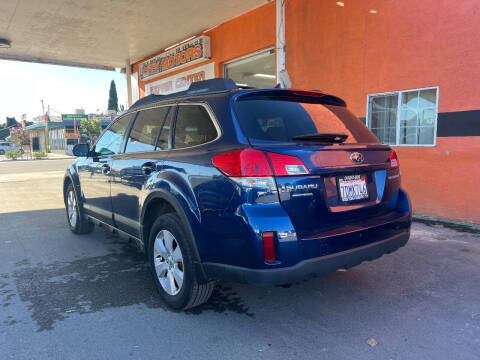 2011 Subaru Outback 2.5i Limited