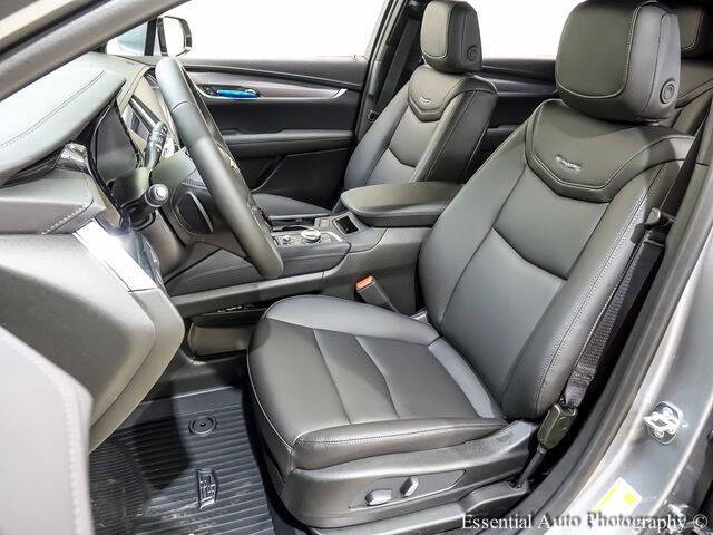 2026 Cadillac XT5 Luxury