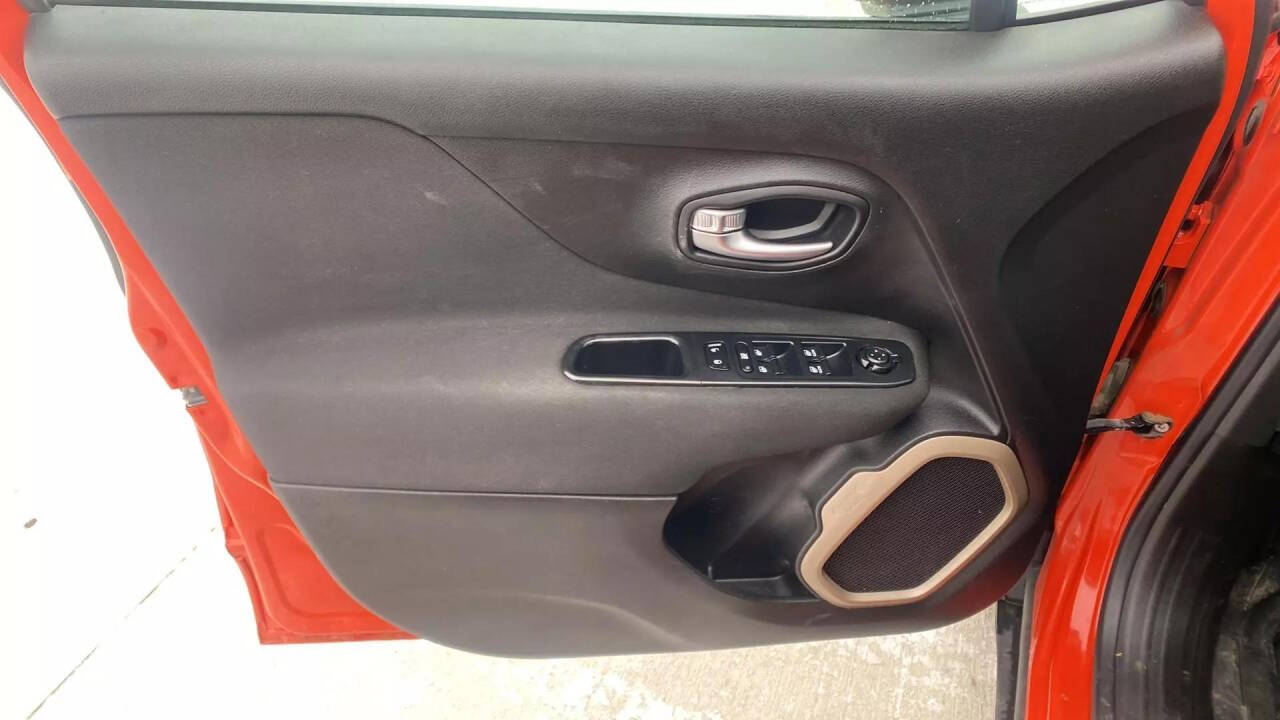 2016 Jeep Renegade for sale at Newcombs North Certified Auto Sales in Metamora, MI