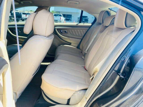 2015 Ford Taurus SEL