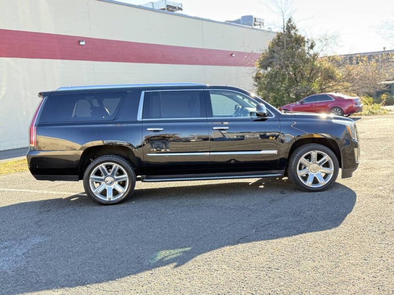 2019 Cadillac Escalade ESV Luxury