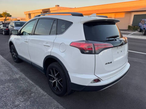 2018 Toyota RAV4 SE