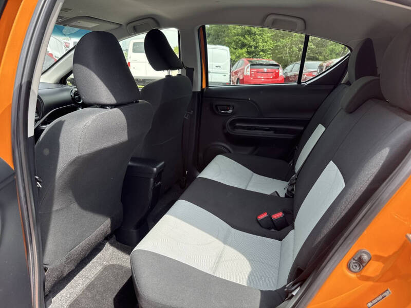 2015 Toyota Prius c Three