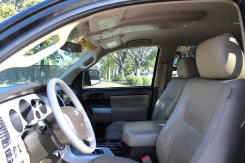 2008 Toyota Sequoia SR5