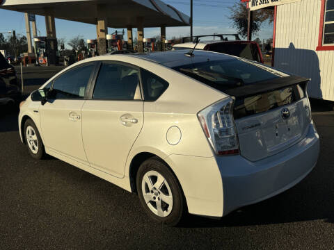 2011 Toyota Prius Two