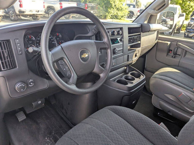 2024 Chevrolet Express 2500