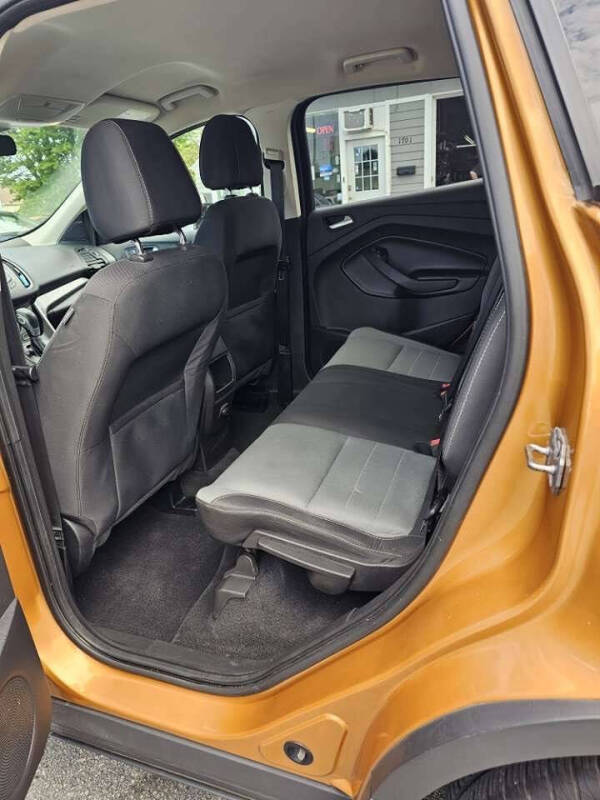 2016 Ford Escape SE
