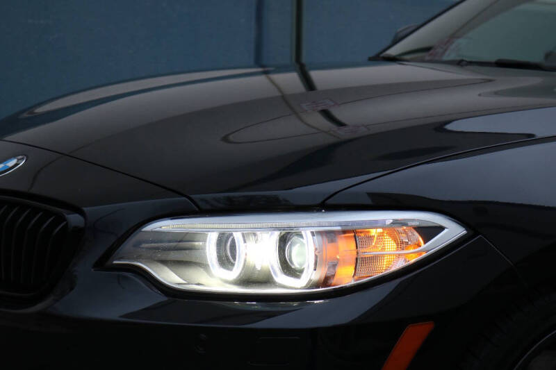 2016 BMW 2 Series M235i