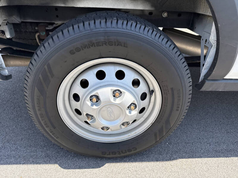 2024 Ford Transit 250