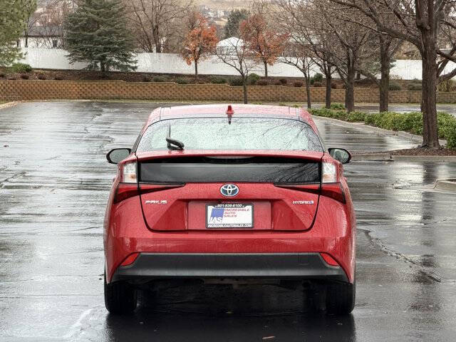 2022 Toyota Prius LE