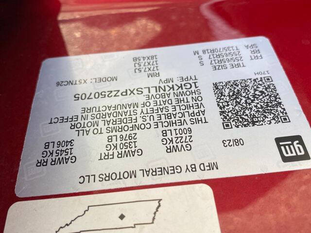 2023 GMC Acadia AT4