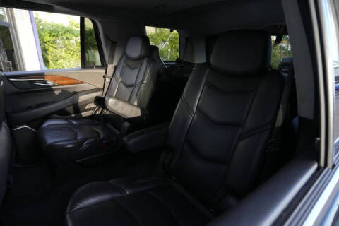 2020 Cadillac Escalade Luxury