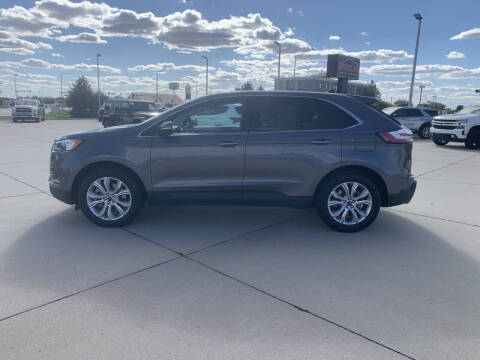 2024 Ford Edge Titanium